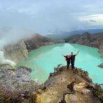 Kawah Ijen: Choosing Between a Tour and Self-Guided Exploration